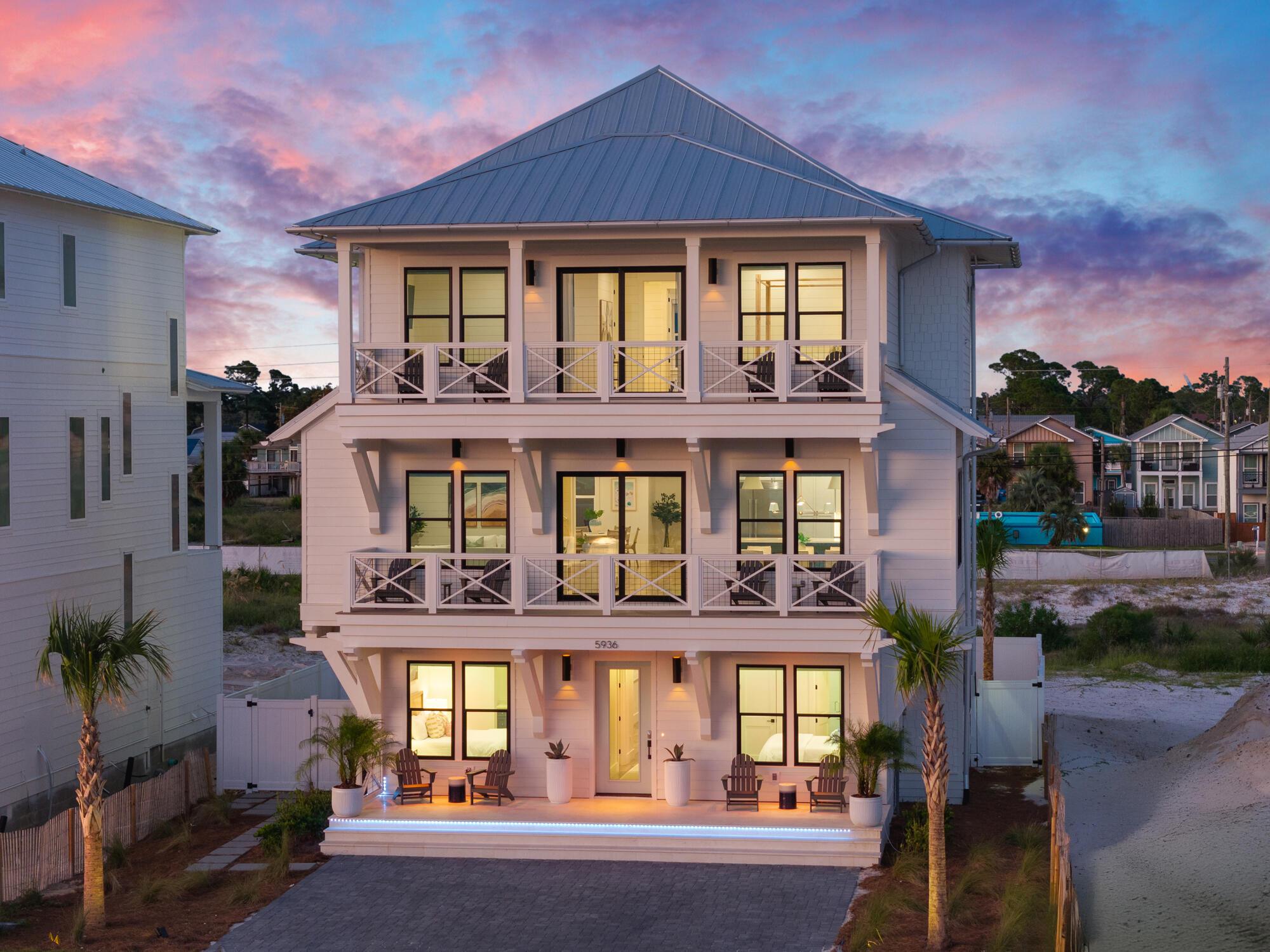 Image 2: 5936 Gulf Drive