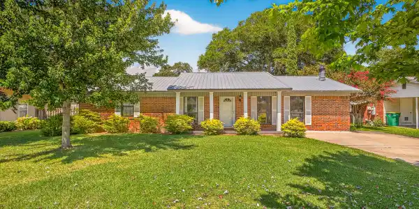 121 Boyce Drive