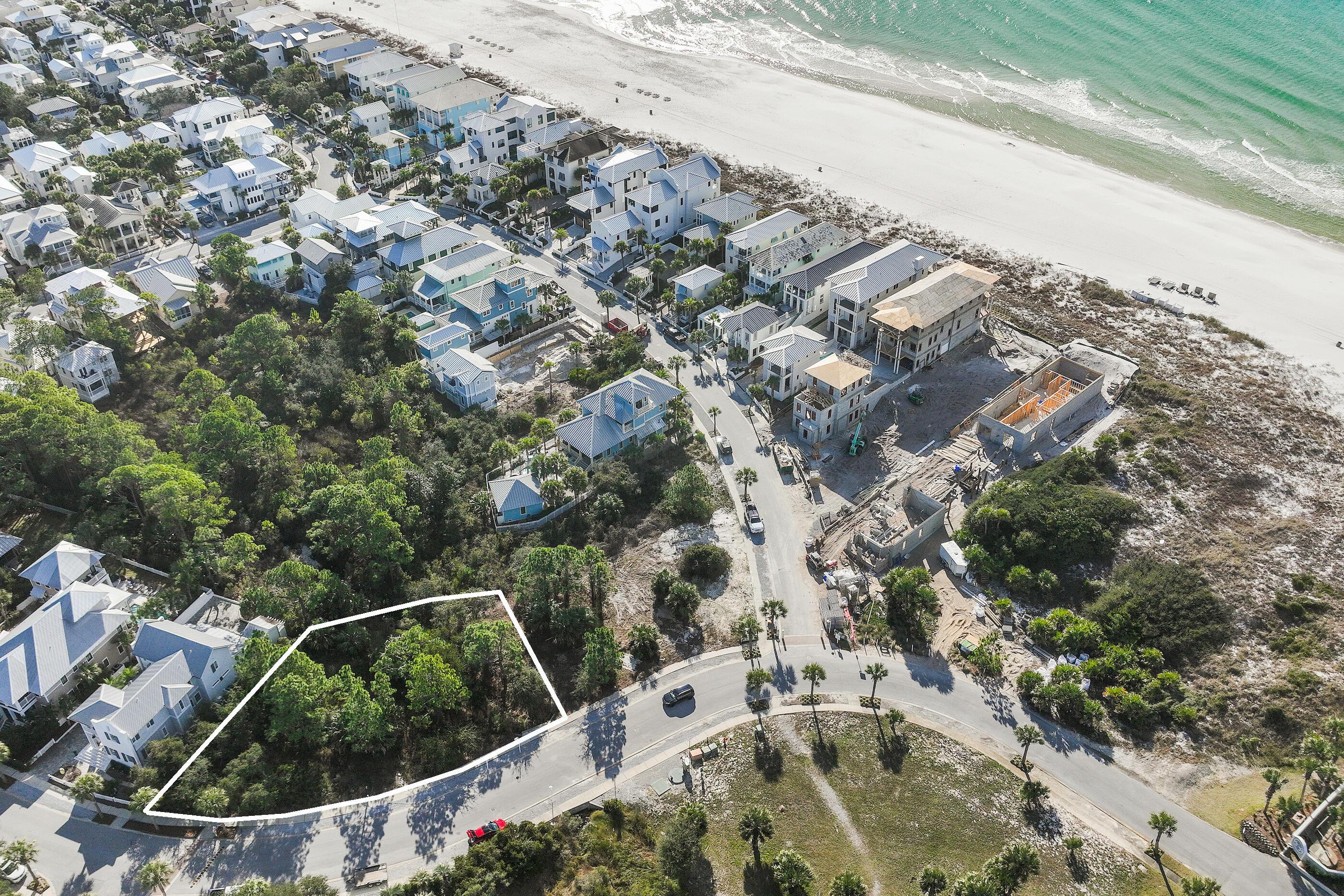 Image 4: Private, Wooded Lot steps to the beach