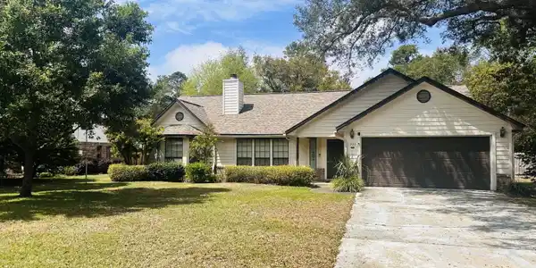 1220 Whitewood Way