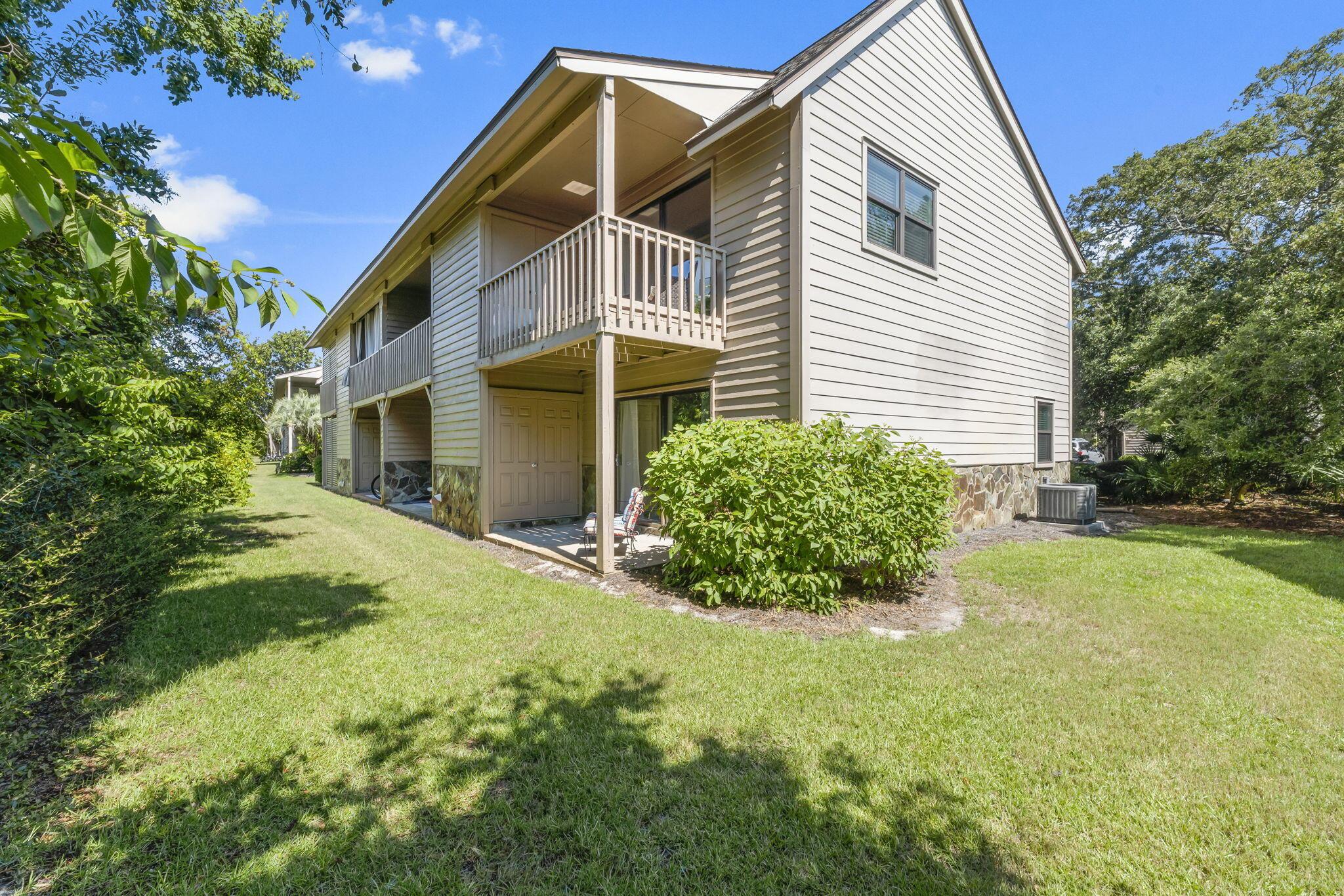 Image 3: 31-web-or-mls-31-print-100-N-Myrtle-Dr-1