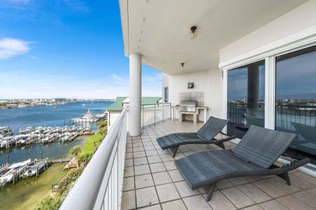 662 Harbor Boulevard
