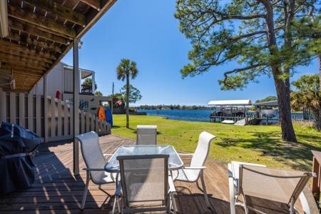 555 Cove Drive