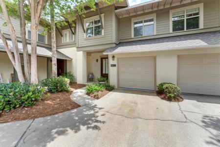 8612 Magnolia Bay Lane