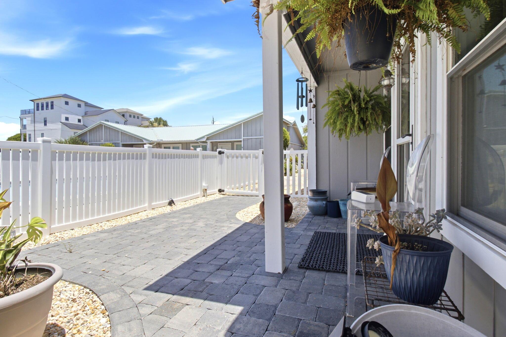 Image 4: Gulf Crest Townhome Unit 4
