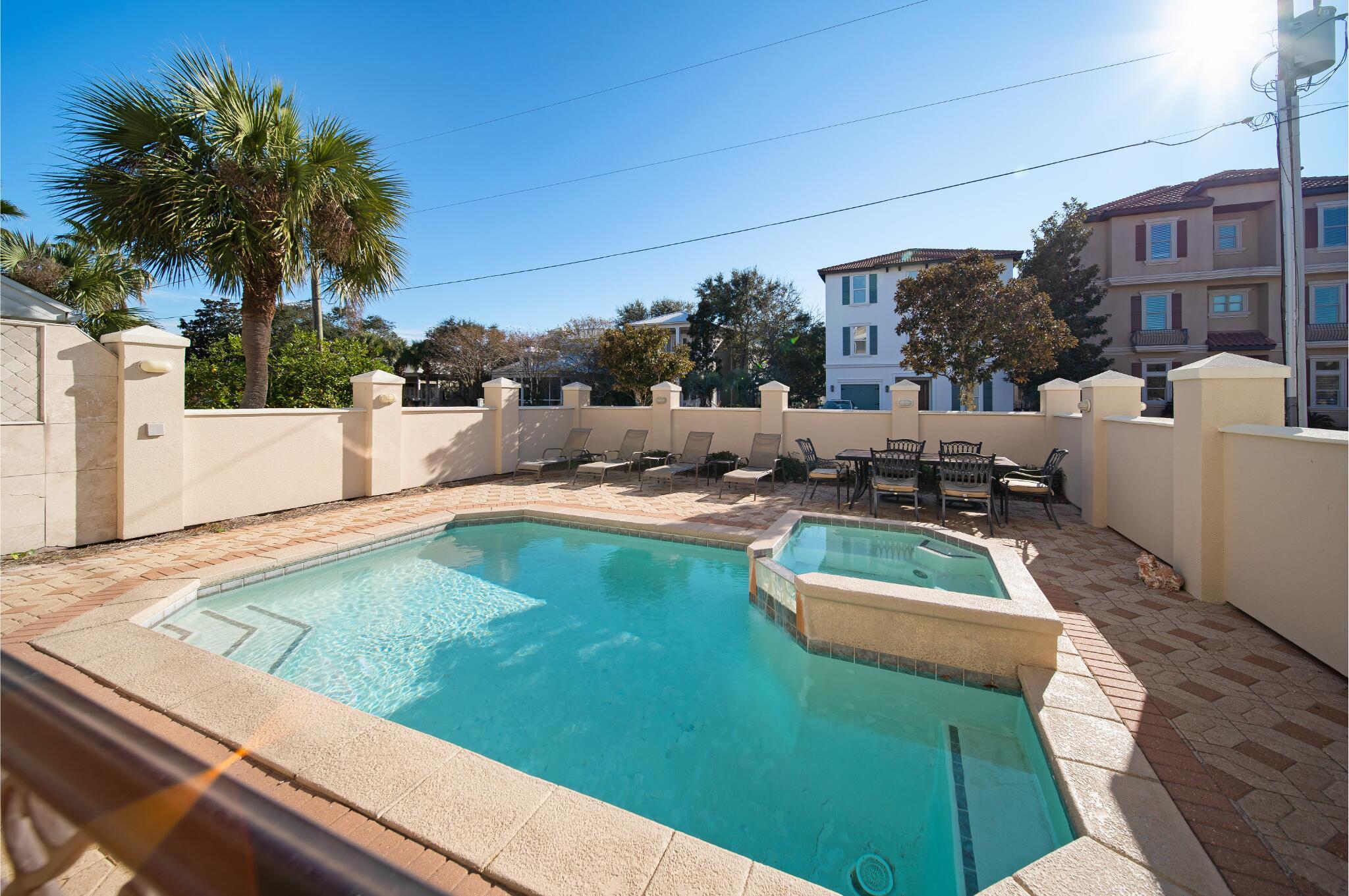 Image 3: 116 Sarasota Street