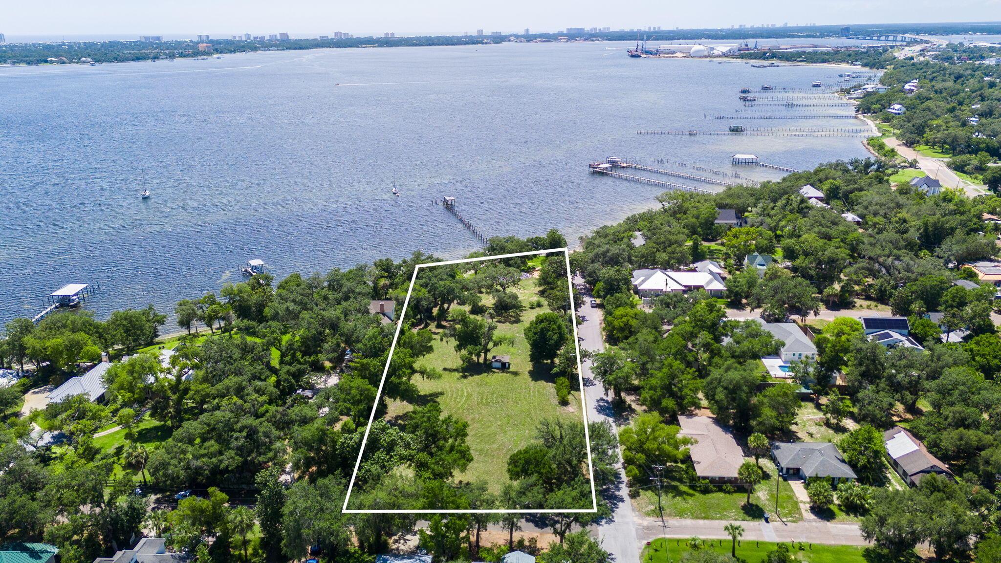 Image 2: 1.9 Acres Waterfront