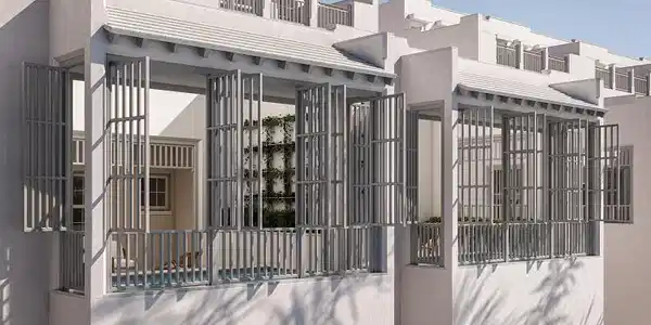 Image 3: 03-Alys Beach - The Somersisle-Streetsca