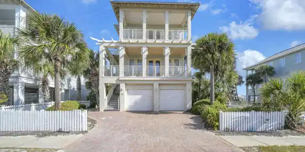 64 Lands End Drive