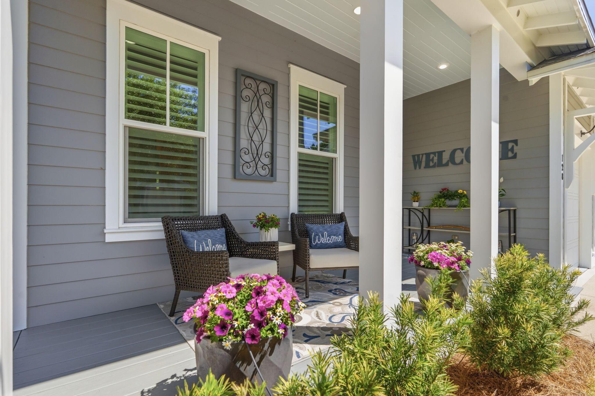 Image 3: Front porch