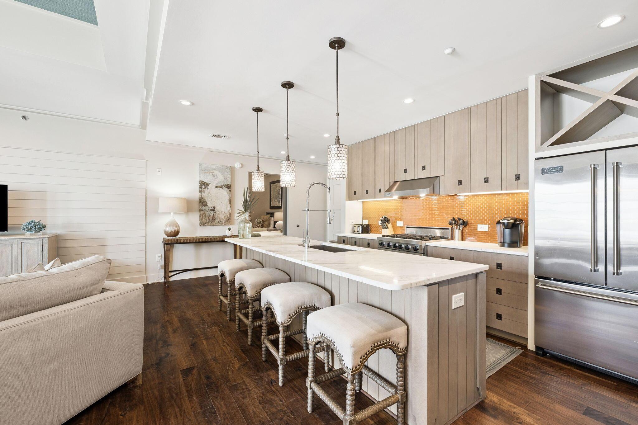Image 2: Array_78NBarrettSquare#6-35