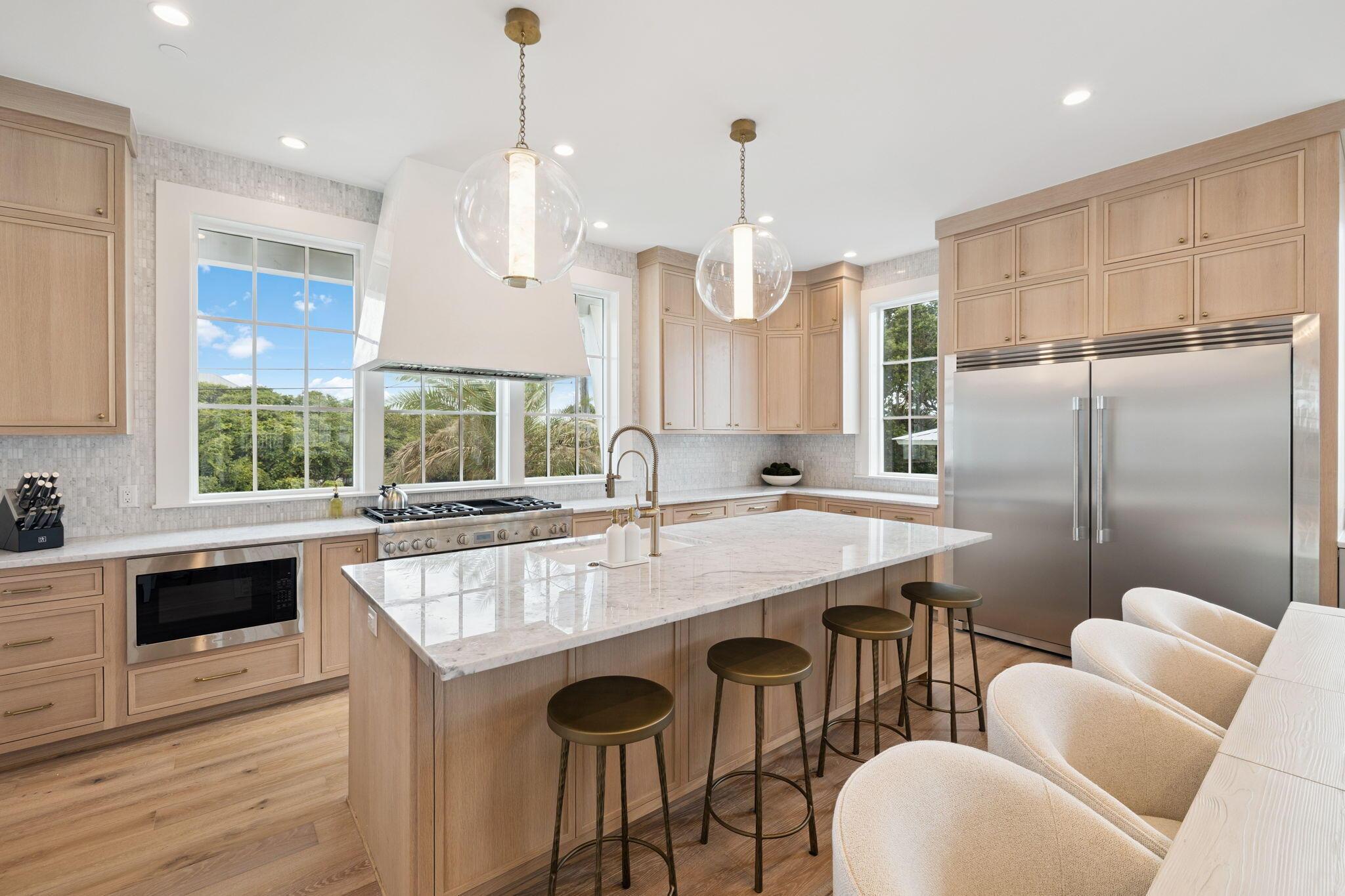 Image 3: 8978 E County Highway 30A