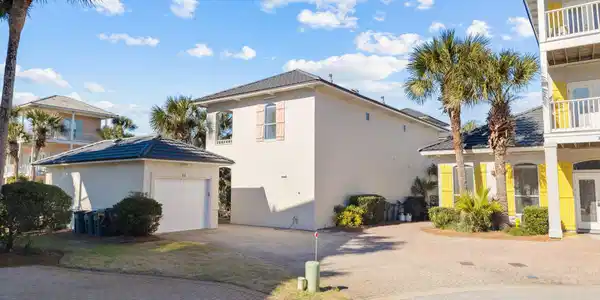 31 Amber Cove