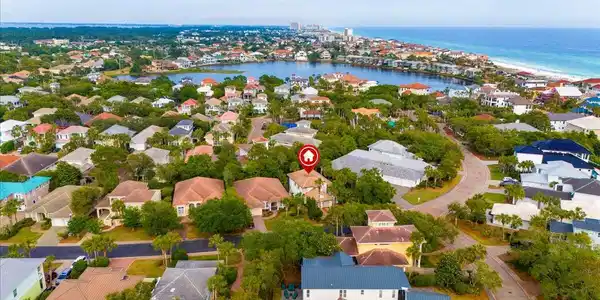 4639 Paradise Isle