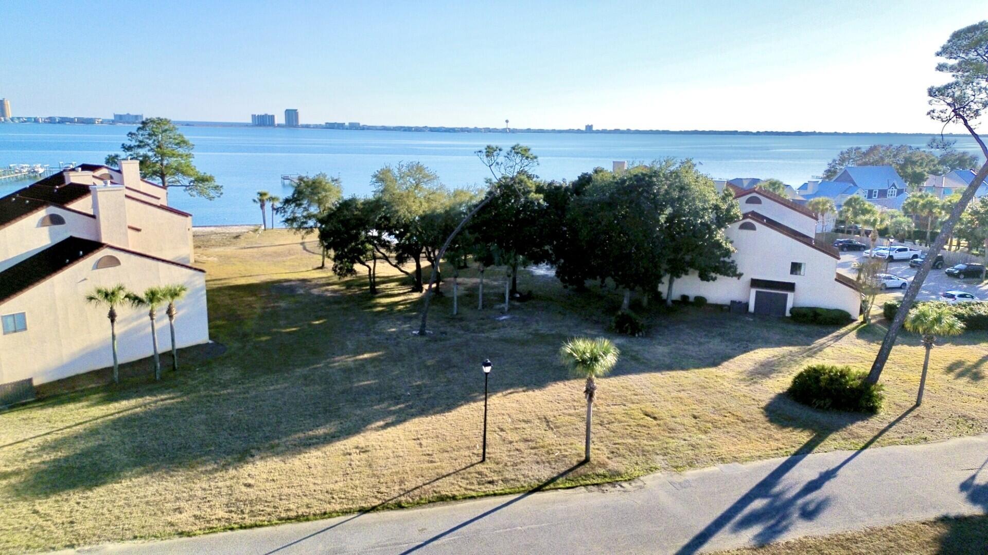 Image 2: Navarre Sound Views!