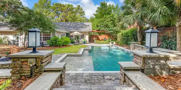 28 Longwood Drive