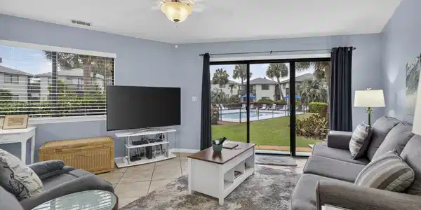 Image 3: 285PayneSt,22A,MiramarBeach
