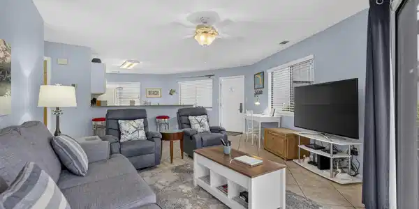 Image 4: 285PayneSt,22A,MiramarBeach
