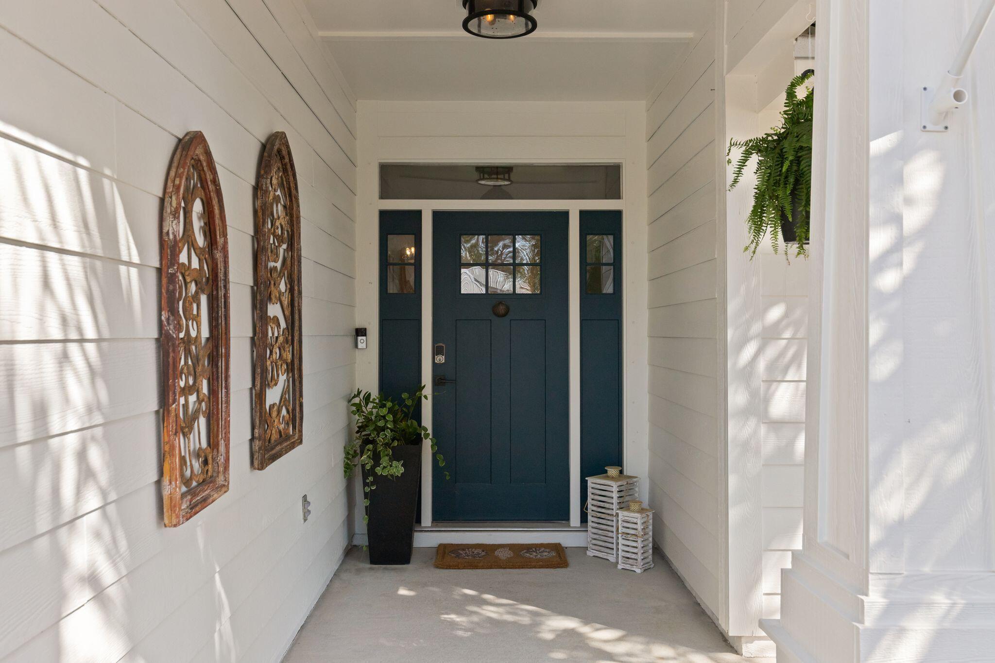 Image 4: Front Porch