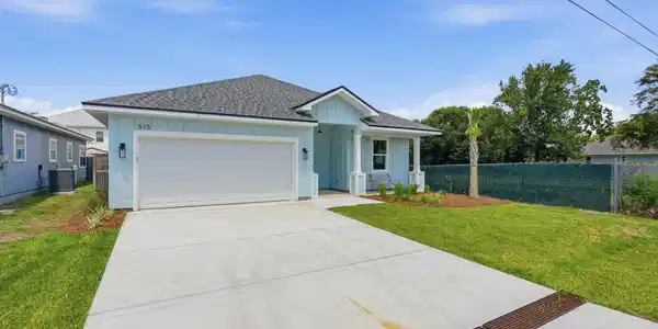 Image 2: 515 pinetree dr - awp media - 002