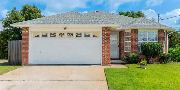 411 Peregrine Court