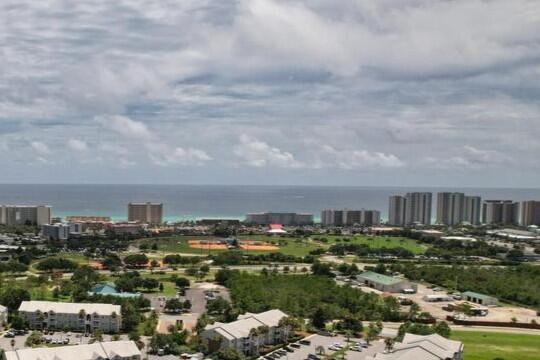 Image 3: arial 6