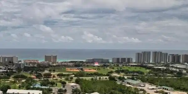 Image 3: arial 6