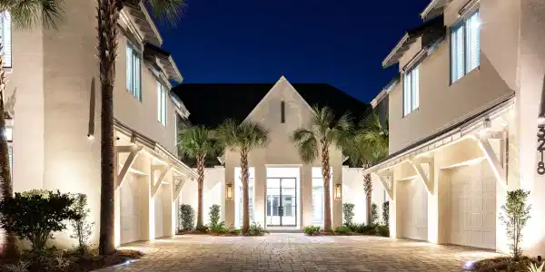 3218 Bay Estates Circle