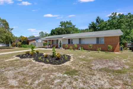 219 NW Jet Drive