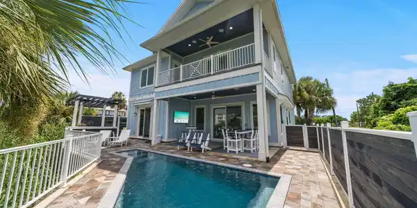 Image 3: 40-web-or-mls-DSC00525