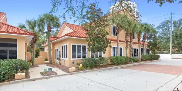 Image 2: 39 Captiva Cir Web Size-1