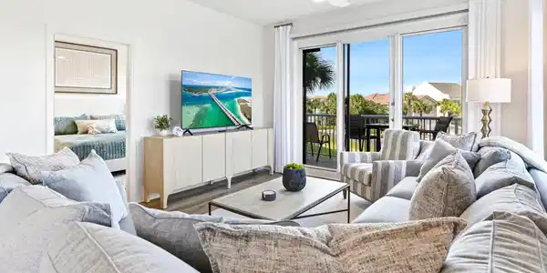 Image 2: Living Room