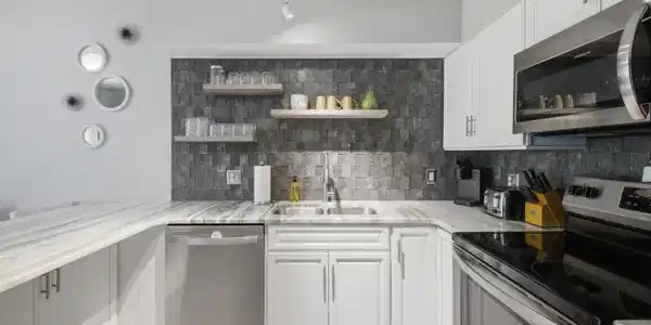 Image 2: Kitchen