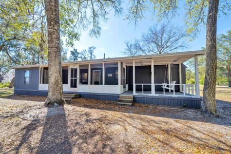 49 Water Oak Street