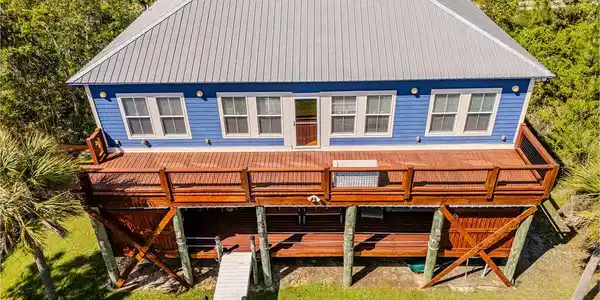 Image 4: Back of Home
