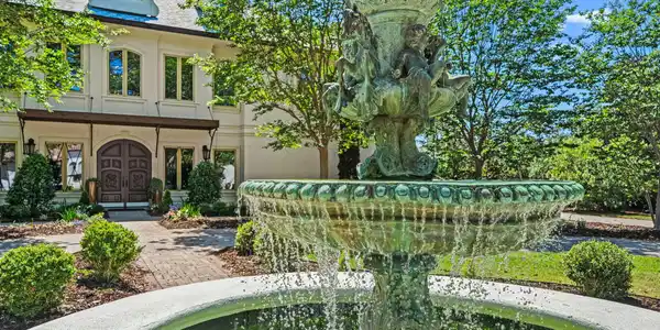 434 Captains Circle
