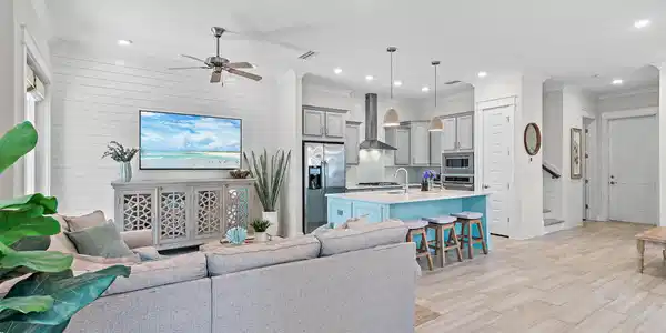 64 W Pine Lands Loop
