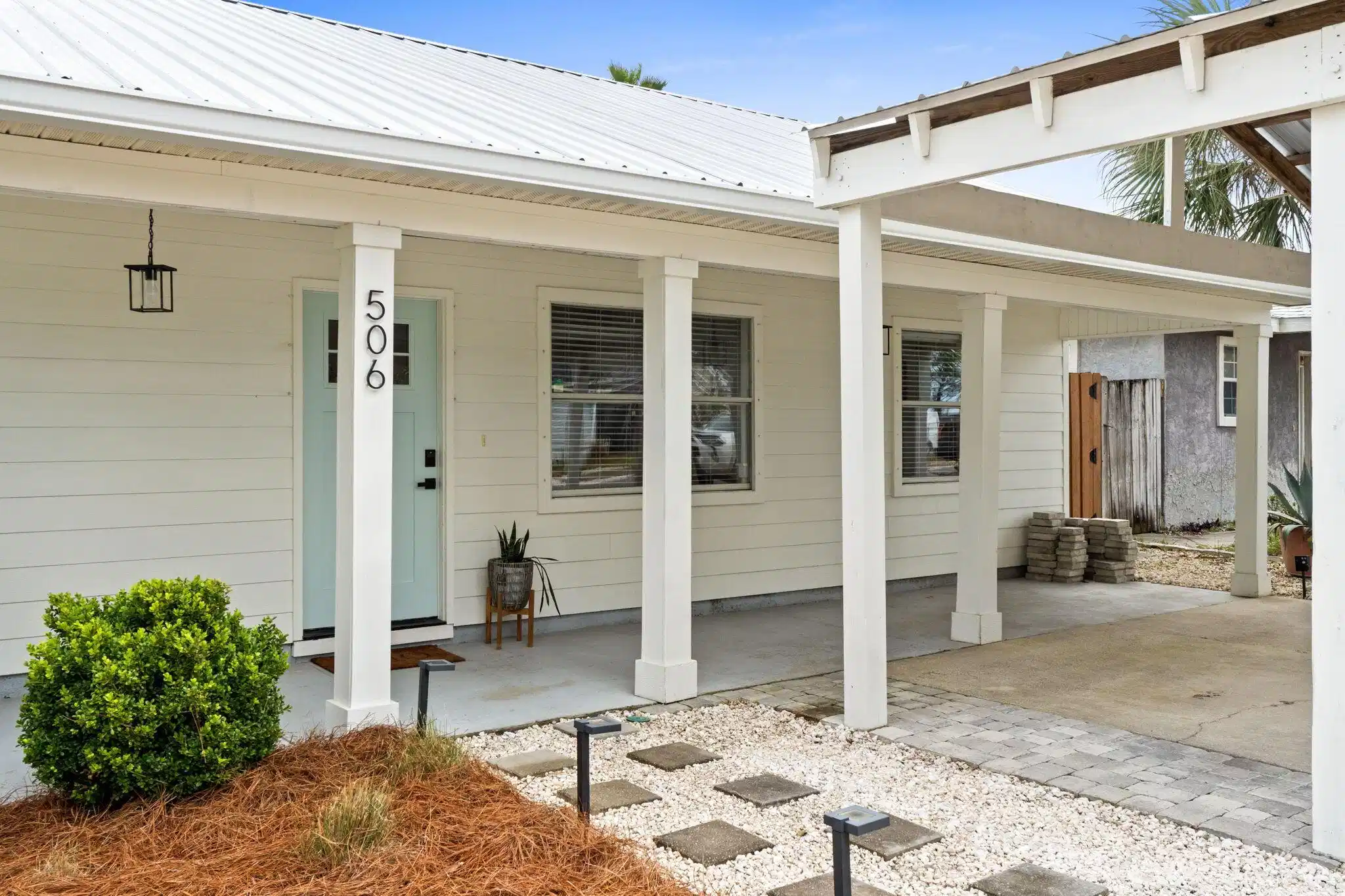 Image 1: 6-web-or-mls-FDP05289