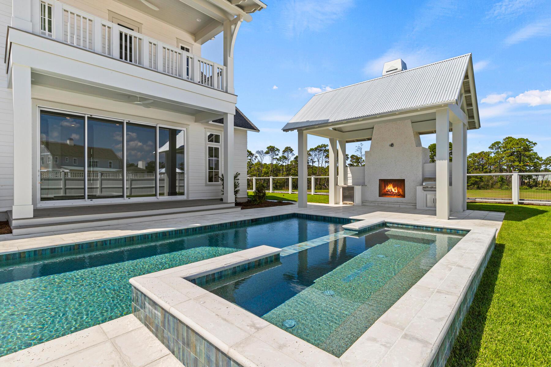 Image 1: Depicted Photo