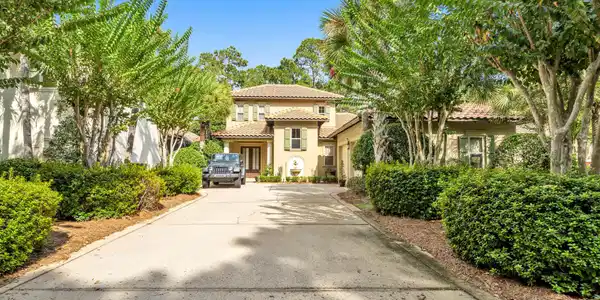 2506 Vineyard Lane