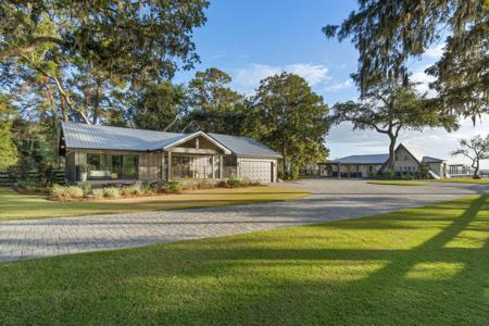 7423/7433 State Highway 20