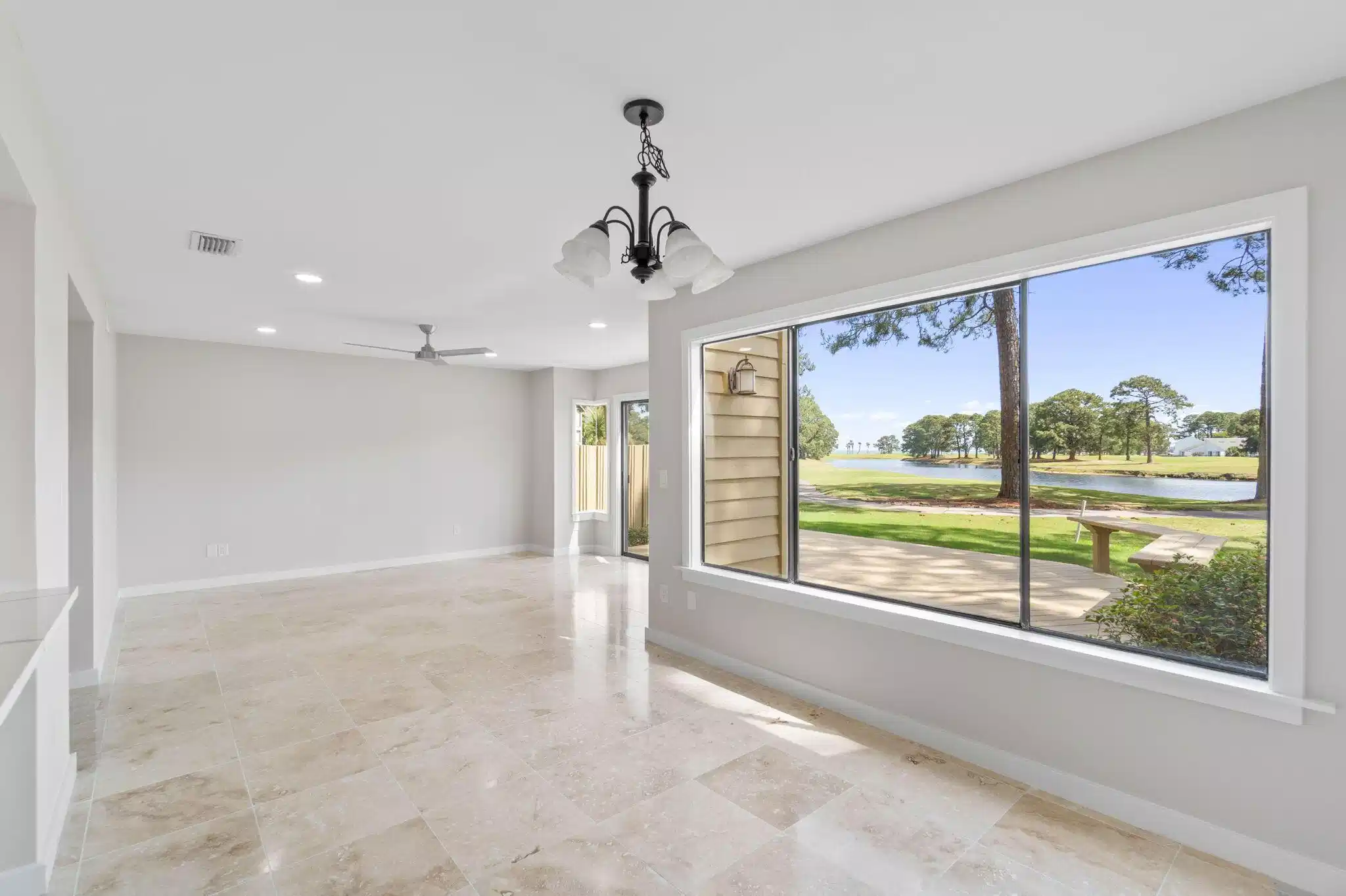 Image 1: Elegant flooring