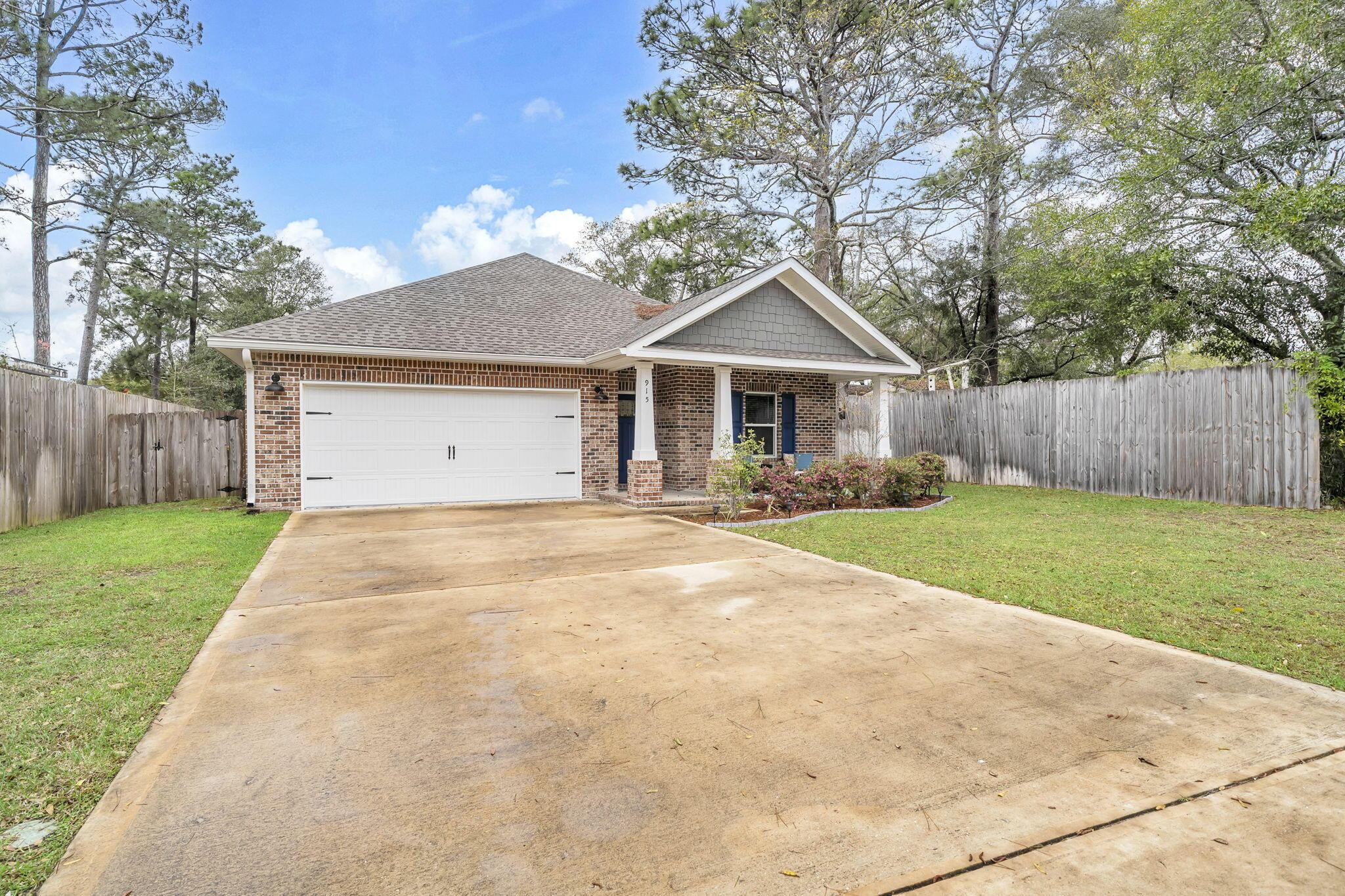 Image 1: 915 Linden Ave_Front View