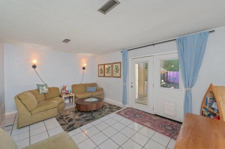 208 3rd Street