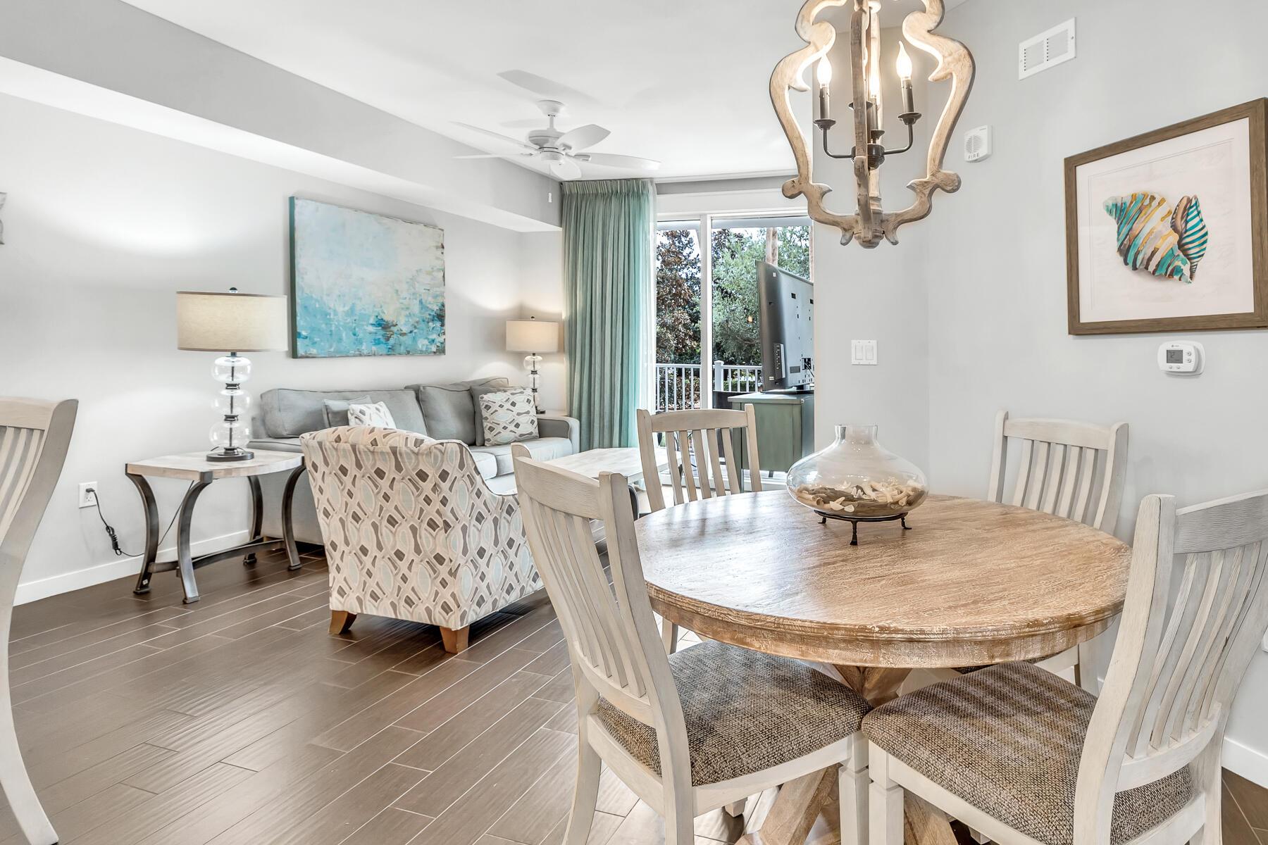Image 4: Dining Area