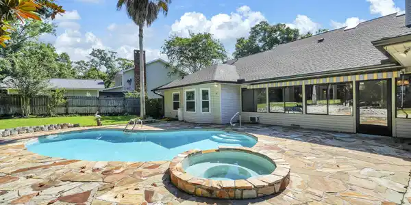 2319 Canal Drive