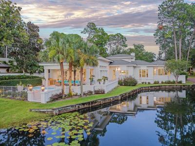 2996 Bay Villas Court