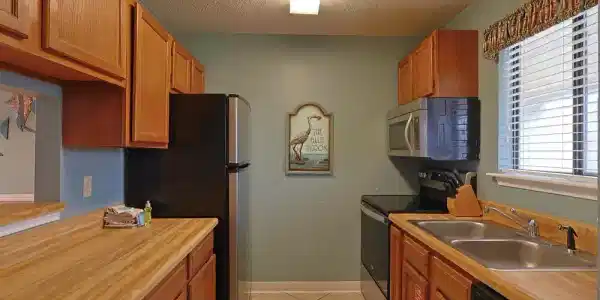 Image 4: 5 Kitchen.1