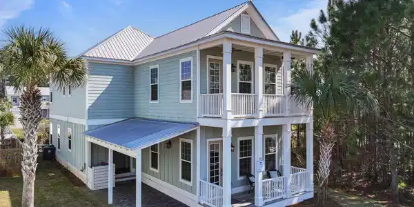 18 Lakeland Drive