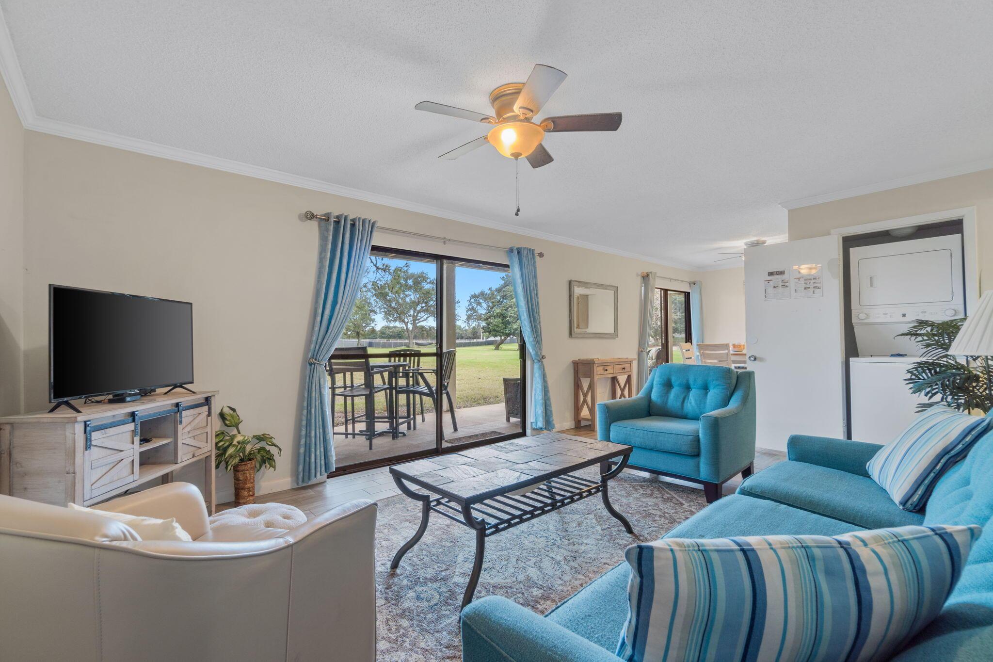 Image 2: Living room